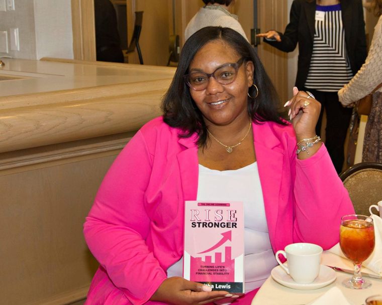 Readers with the Rise Stronger book